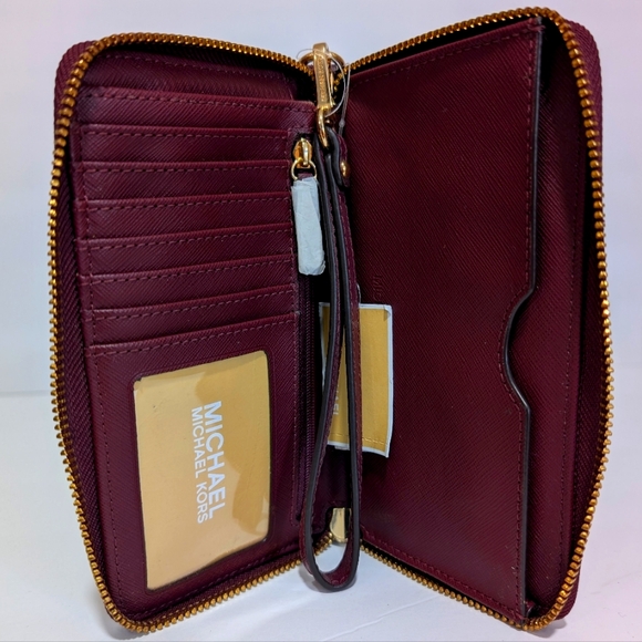 Michael Kors Large flat Leather Phone Case - Picture 2 of 2